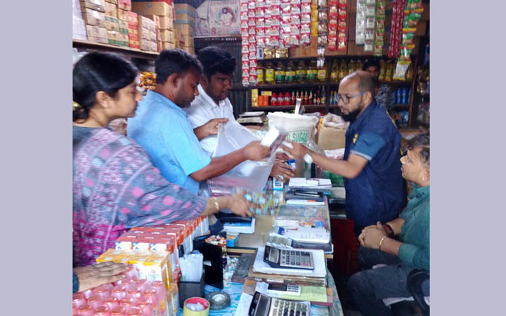 ব্রাহ্মণবাড়িয়ায় কাস্টমসের অভিযানে অবৈধ সিগারেট জব্দ